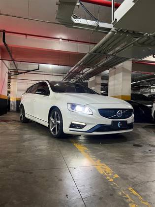 VOLVO V60 2.0 T6 R DESIGN TURBO GASOLINA 4P AUTOMÁTICO